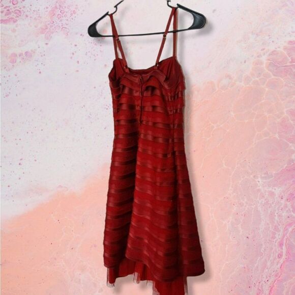 BCBGMax Azria Fit and Flare Layered Silk and Satin Dress in Dark Red sz 0 - Picture 4 of 8